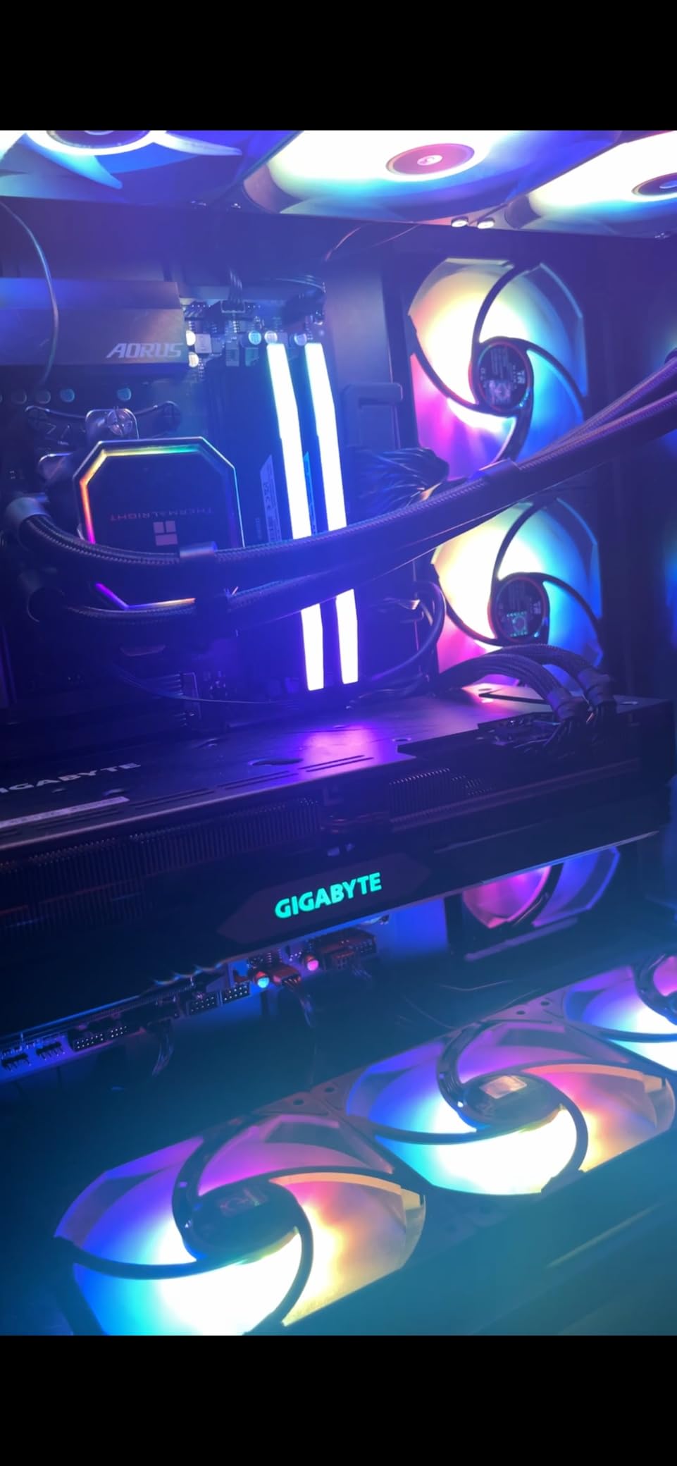 Gigabyte Gaming OC RX 7800 XT scheda video 16GB GDDR6