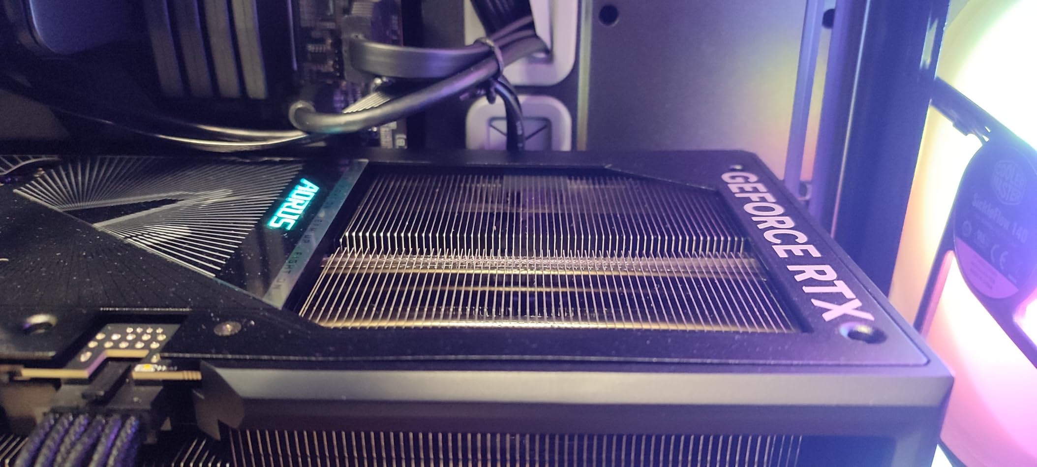 GIGABYTE RTX 5090 AORUS MASTER scheda video 32GB GDDR7