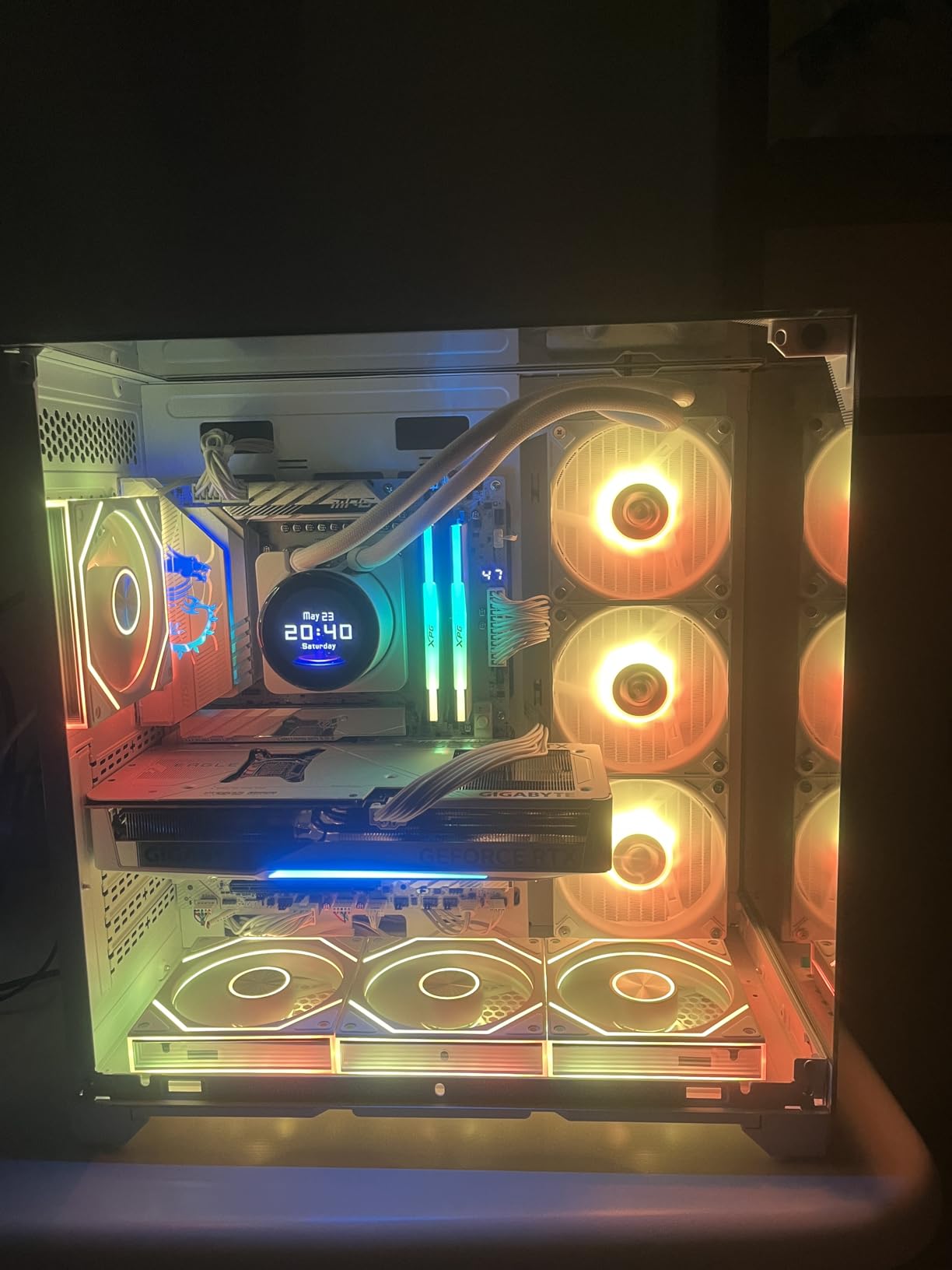 Gigabyte RTX 5070 Ti Eagle OC Ice SFF 16G scheda video 16GB GDDR7