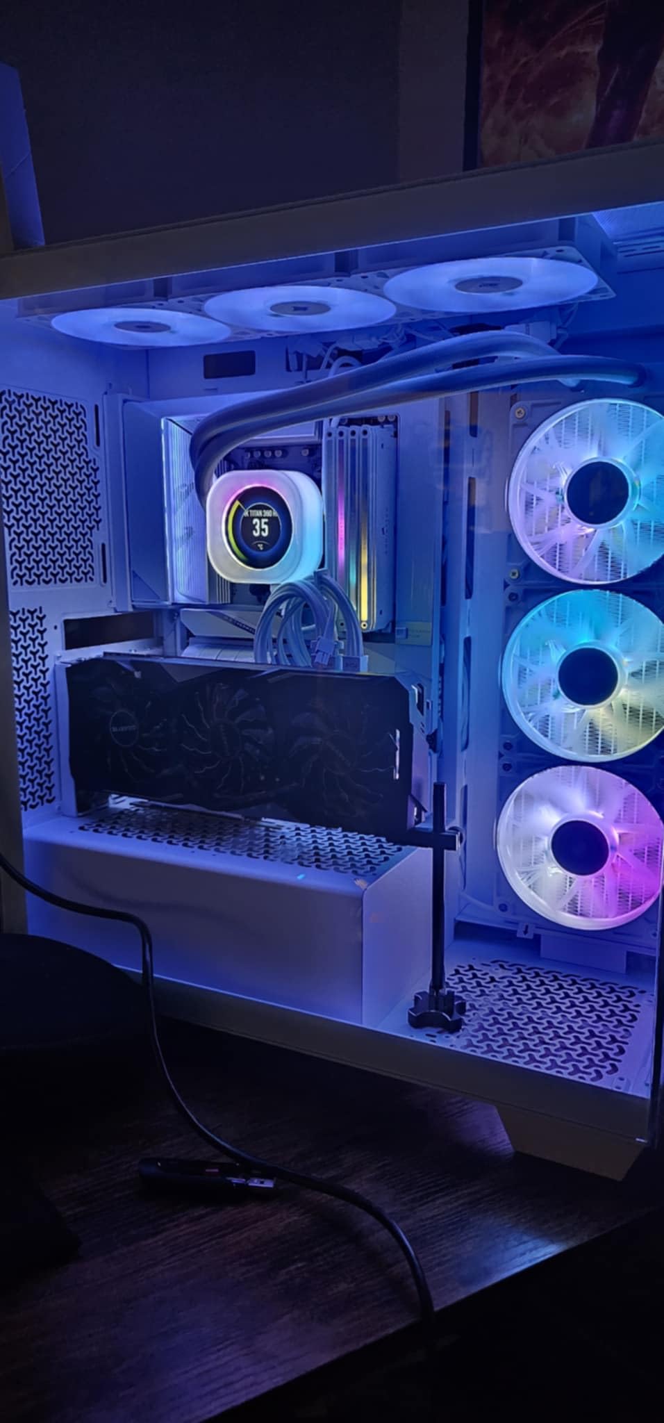 Gigabyte B650E Aorus Stealth Ice scheda madre AM5 DDR5 WiFi 7