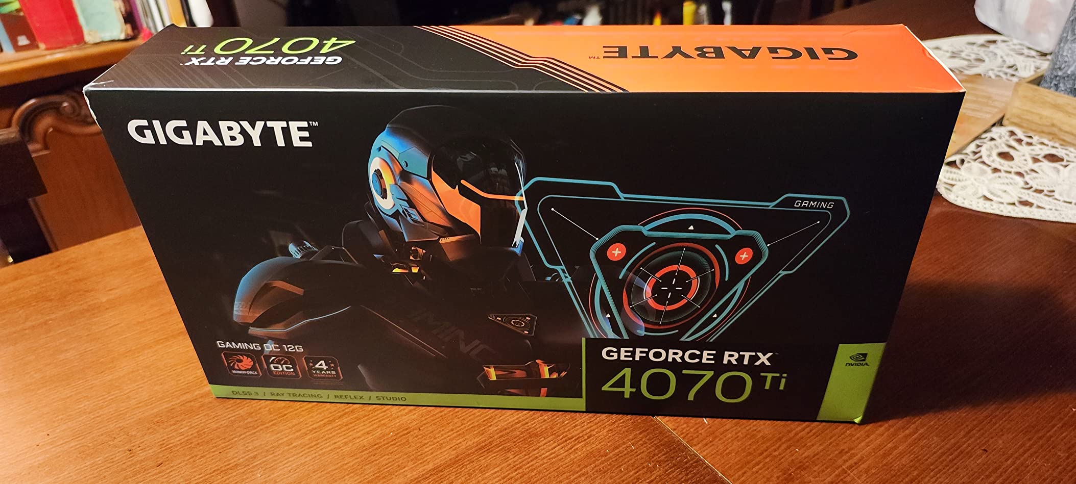 GIGABYTE RTX 4070 Ti GAMING OC scheda video 12GB GDDR6X