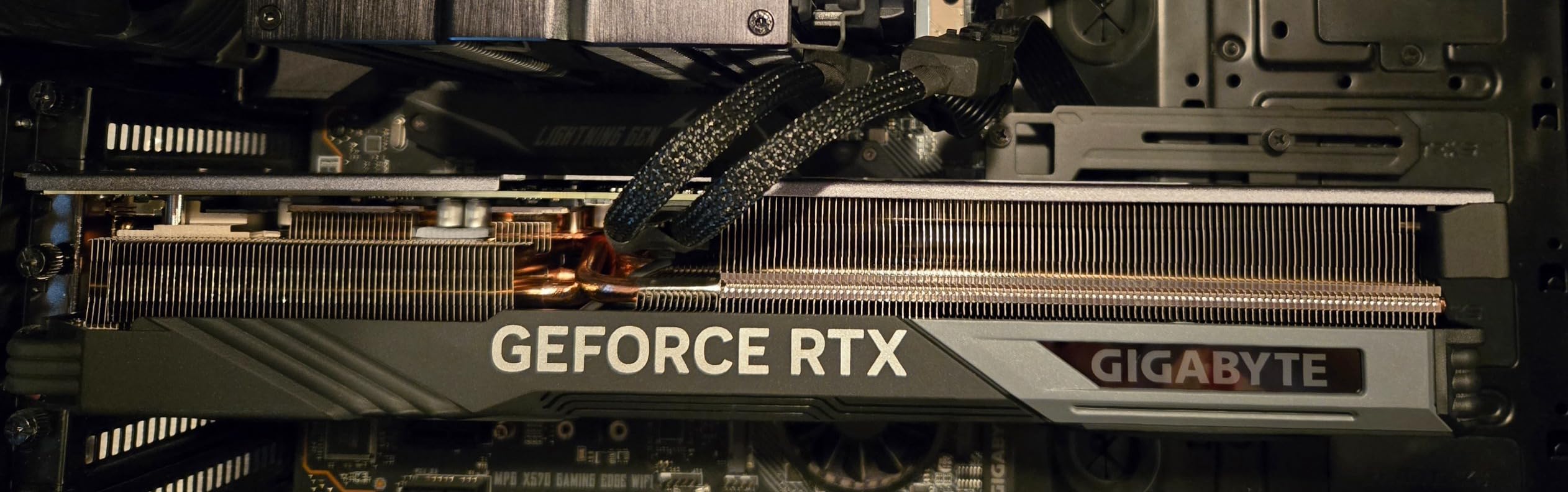 GIGABYTE RTX 4070 Ti GAMING OC 12G scheda video 12GB