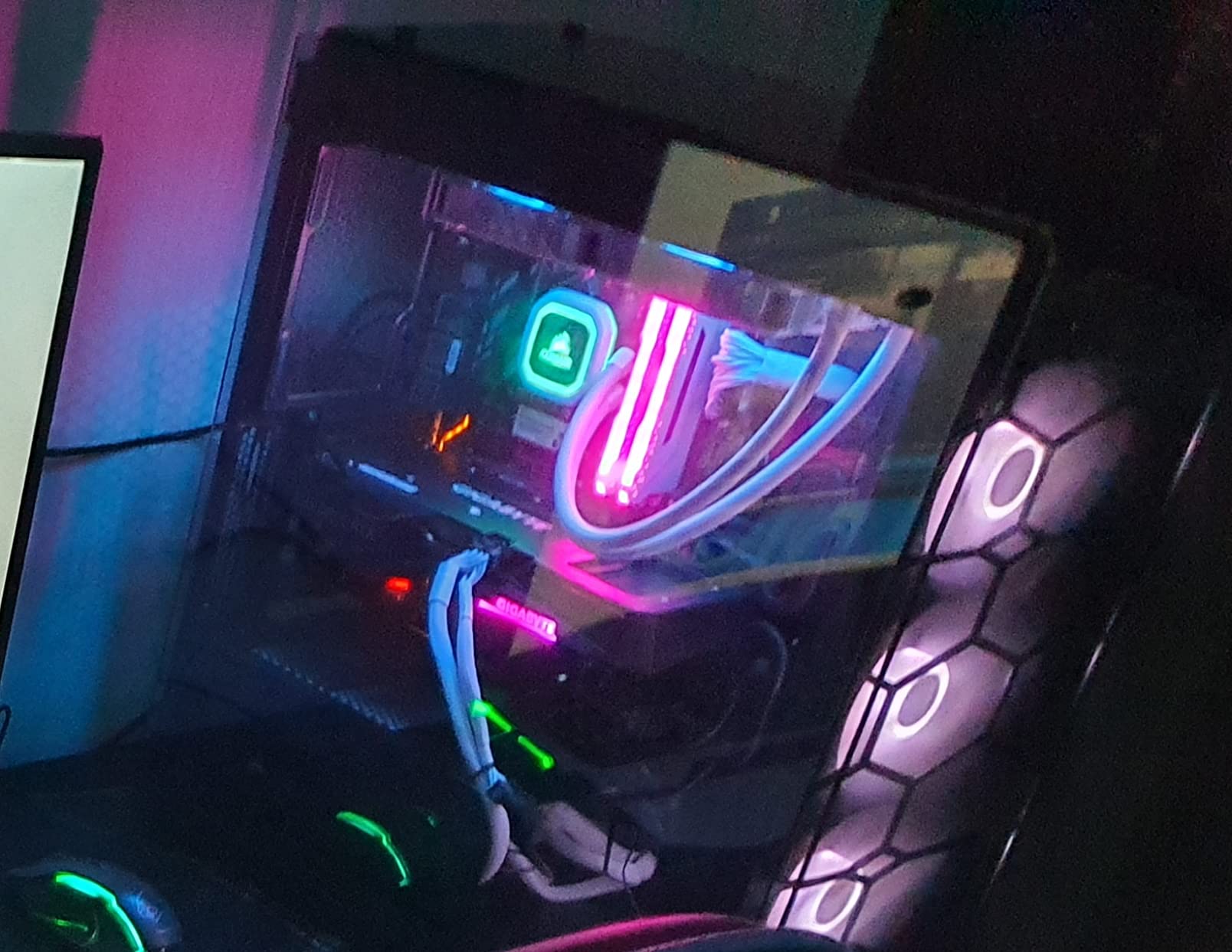 Gigabyte Gaming OC RTX 3050 scheda grafica 8GB GDDR6