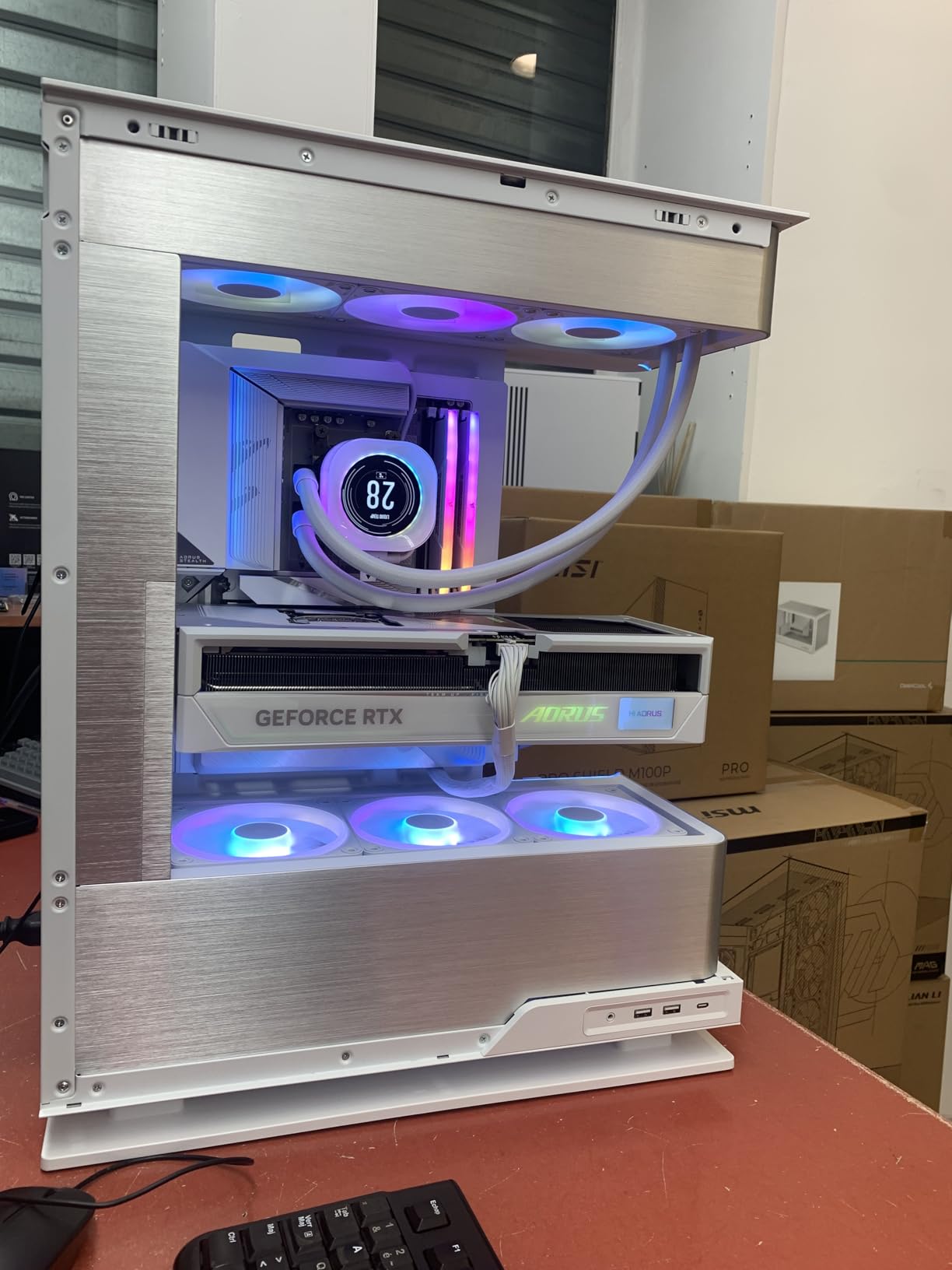 Gigabyte Aorus Master ICE RTX 5090 scheda video 32GB DLSS 4